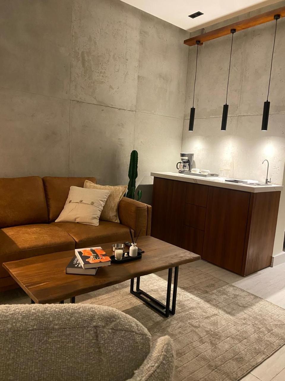 Brooklyn With Private Entrance Riyadh