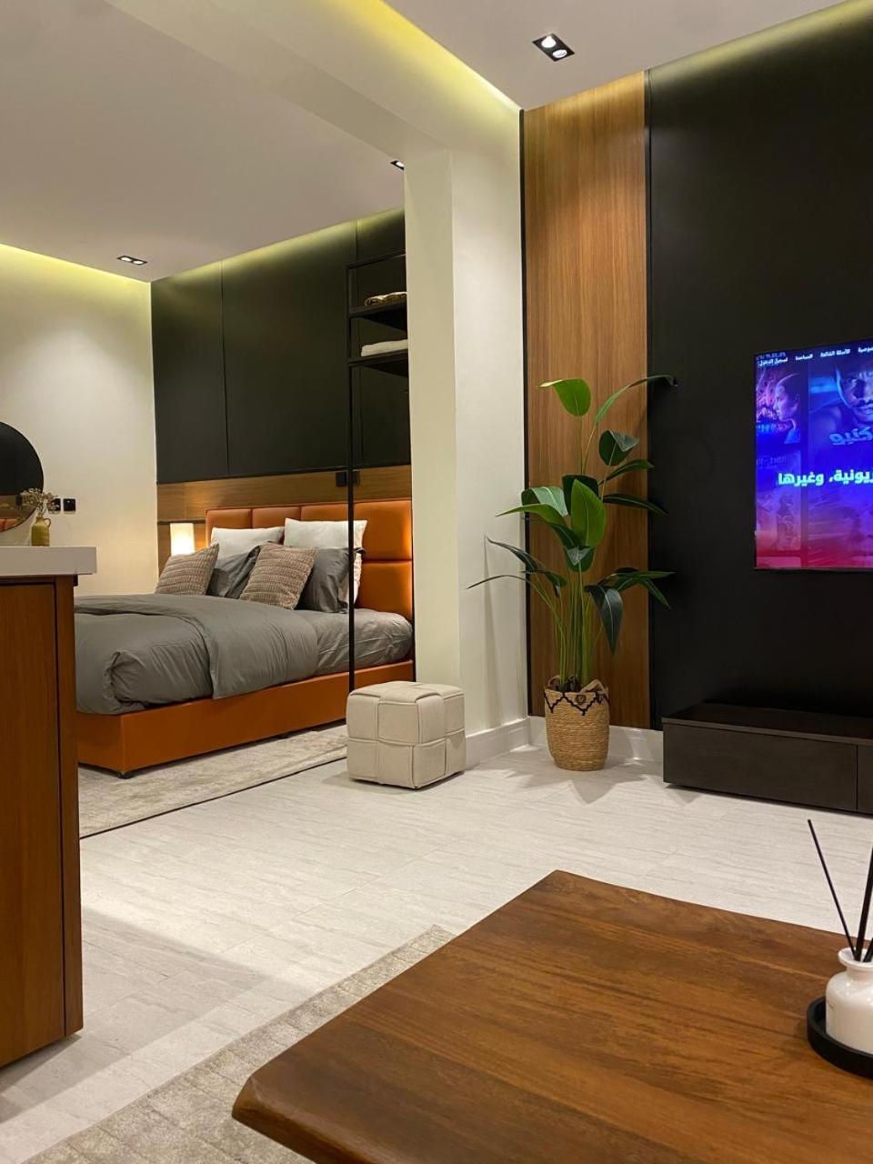 Apartment Brooklyn With Private Entrance *